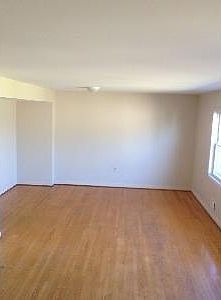 1st image of 326 Dart St