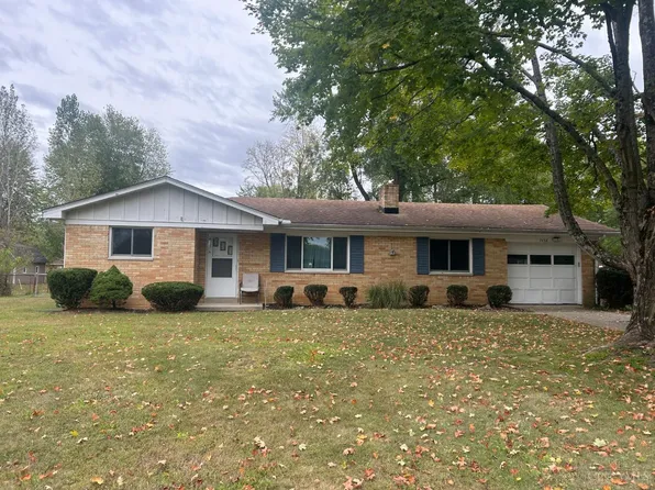 7458 Robin Dr, Maineville, OH 45039