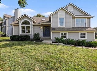 2529 SW 10th St, Lees Summit, MO 64081