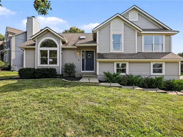 2529 SW 10th St, Lees Summit, MO 64081