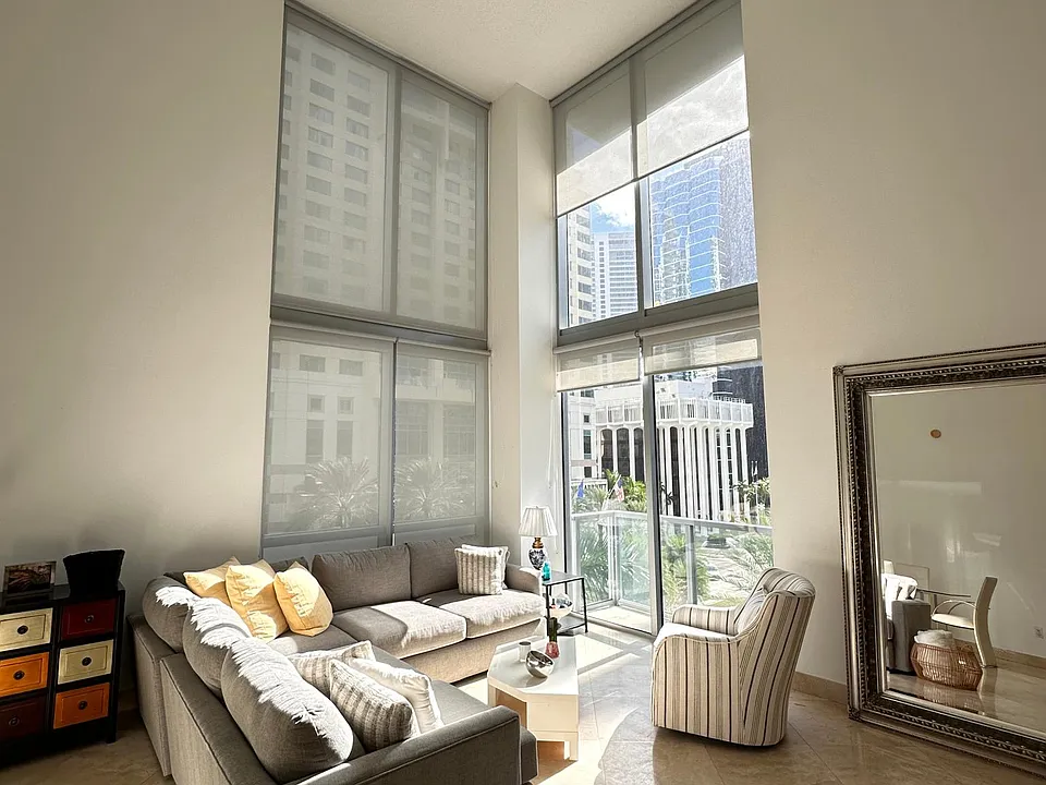 1060 Brickell Ave #413