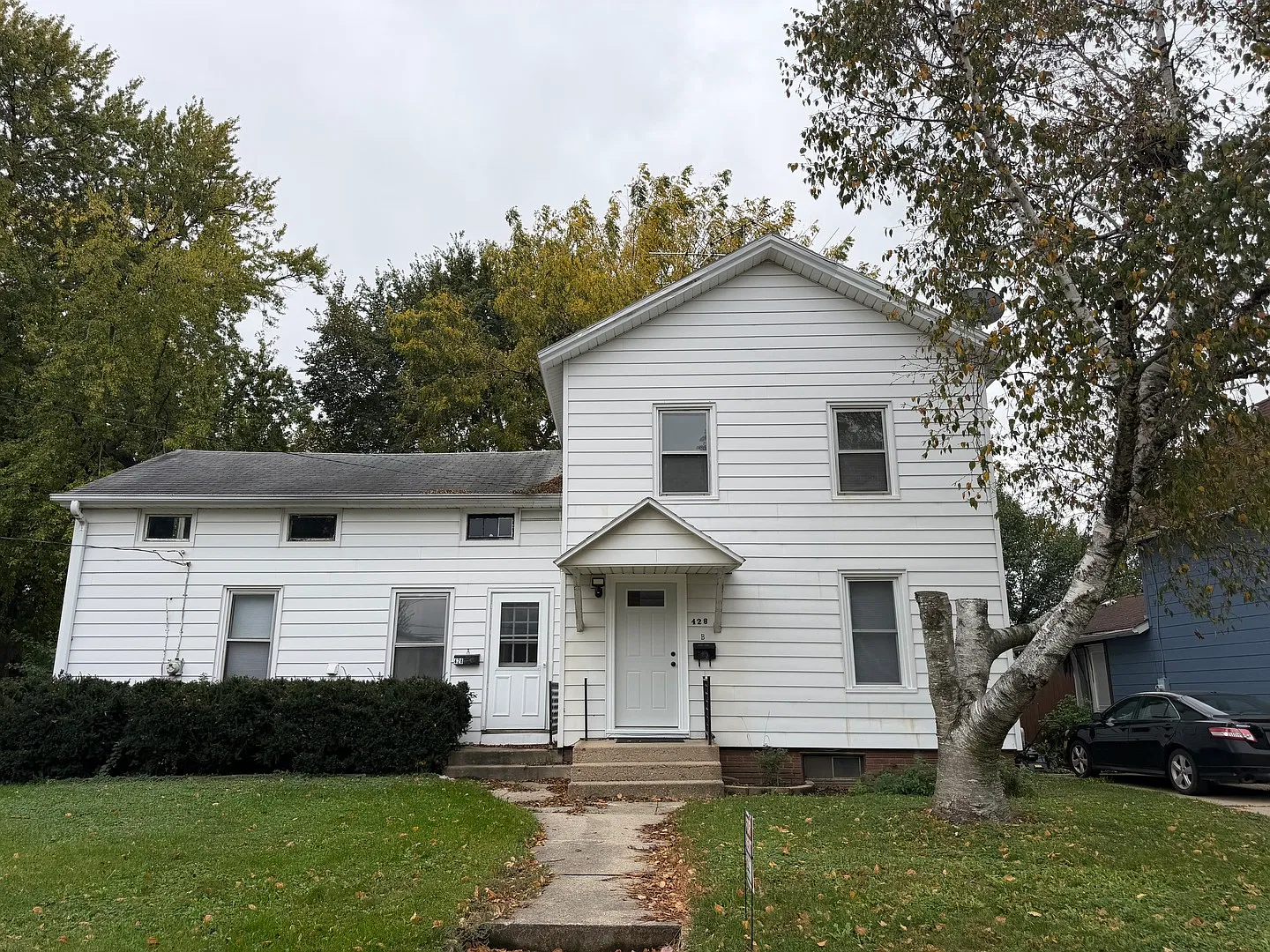 2 bed, 1000 sqft, $1,350 — Photo 1