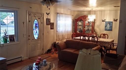 2nd image of 515 Union St