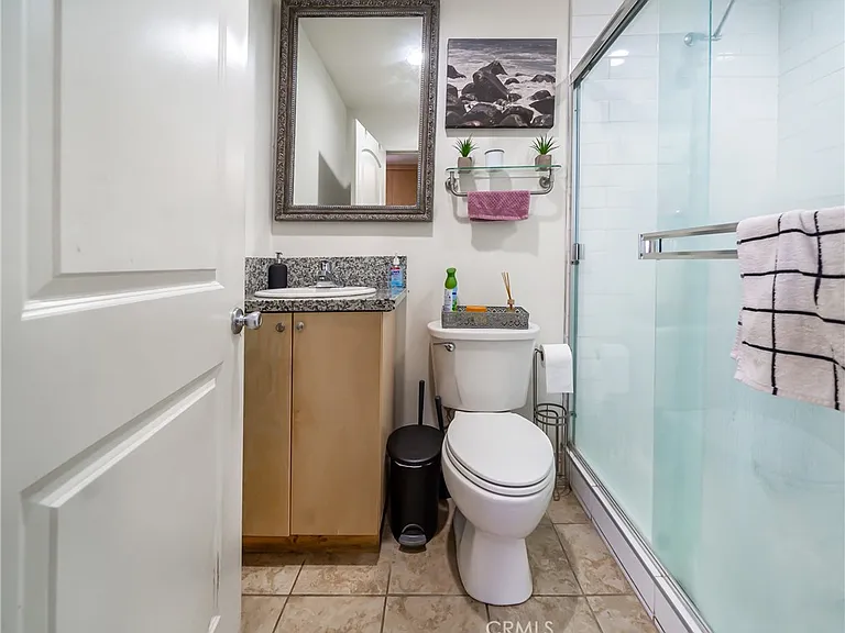 4844 Bluebell Ave — Photo 11