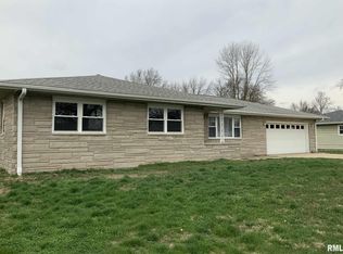 446 Clarida Dr, Centralia, IL