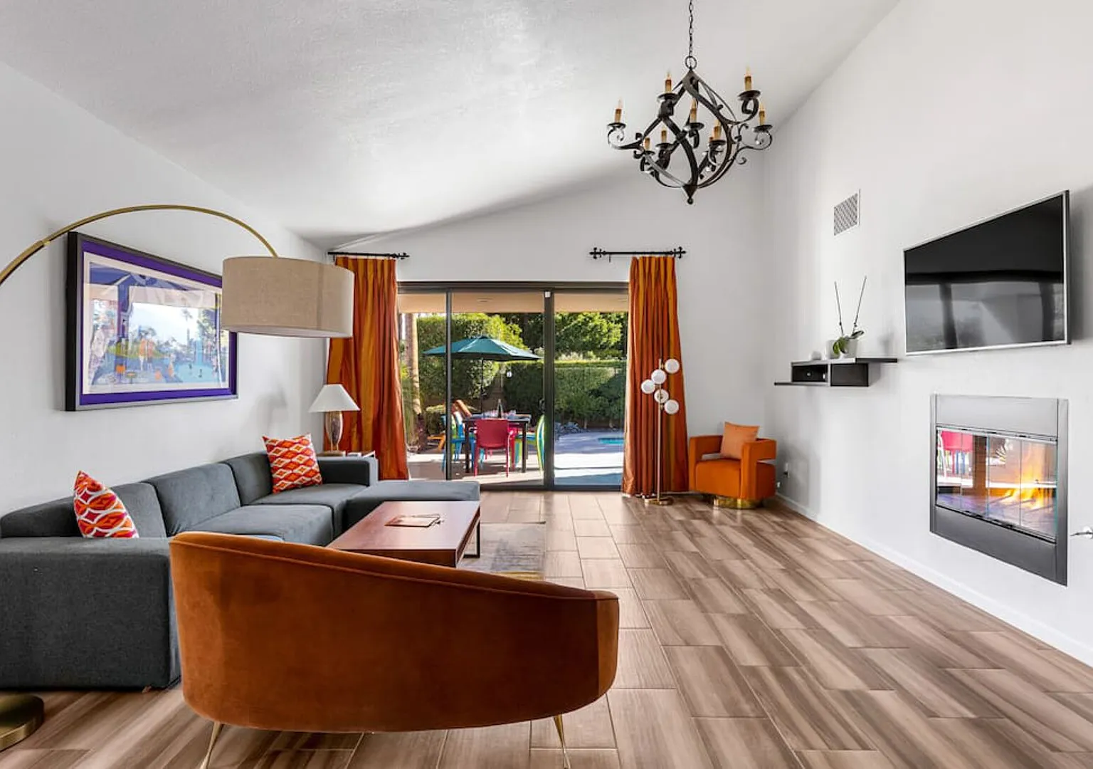 Stylish Palm Springs Retreat with Pool — Photo 2