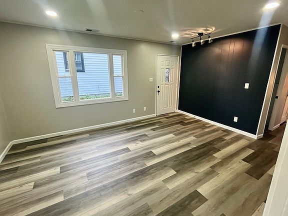 2nd image of 2645 Strong St
