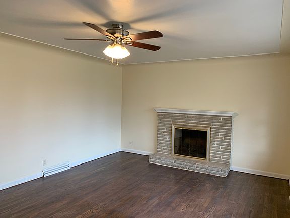 2nd image of 3396 Sandalwood Ct