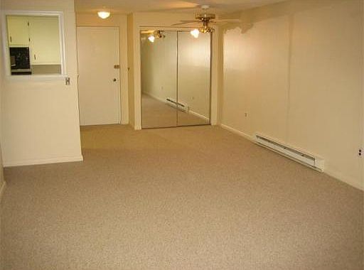 5th image of 28 Fountain Ln APT 4
