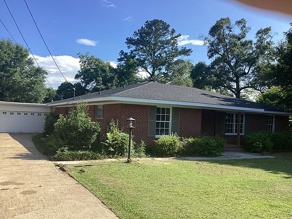 2nd image of 107 Roosevelt Dr
