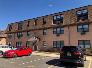 37 N End Dr, Secaucus, NJ 07094