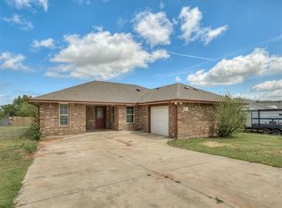 663 SW 12th St, Blanchard, OK 73010