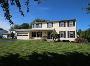 51 Covered Bridge Cir, Rochester, NY 14612