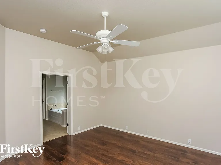 2744 Cedar Ridge Ln — Photo 10