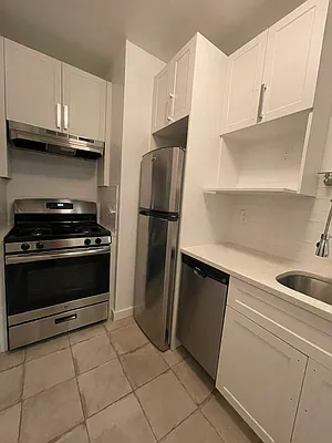 Rented by Voro NYC | media 32