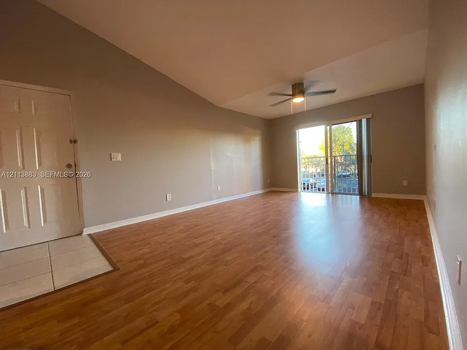 9905 Westwood Dr #213