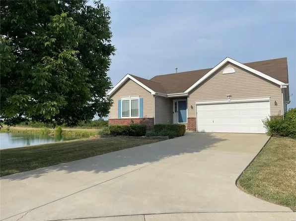 842 Sunflower Dr, Waterloo, IL 62298