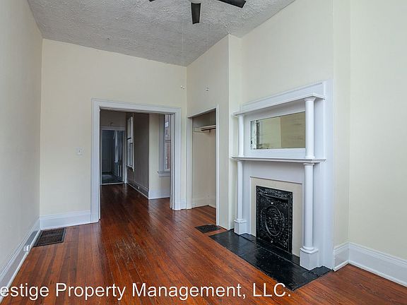 2nd image of 2411 W Clifton Ave #01