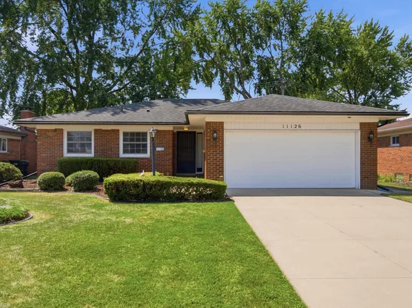 11126 Brougham Dr, Sterling Heights, MI 48312