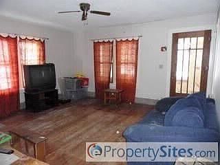 4th image of 11642 E D Ave