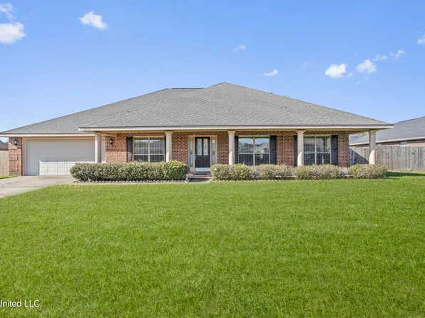 11310 Camelot Estates Dr, Gulfport, MS 39503