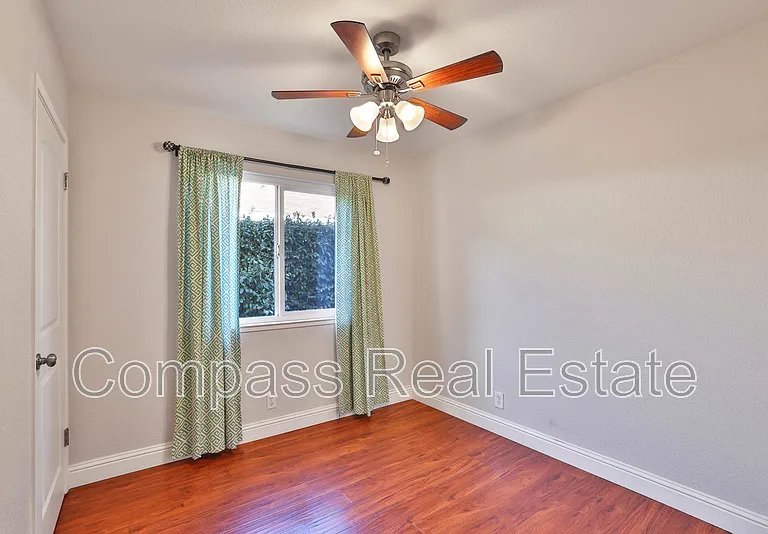 31101 Fredi St — Photo 12