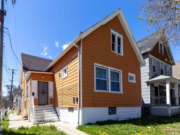 1323 S 19th STREET, Milwaukee, WI 53204