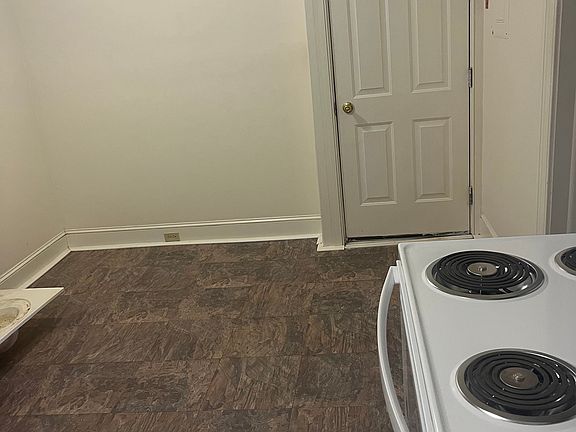 4th image of 43 S Washington St #3