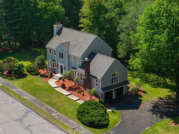 2nd image of 11 Cow Hill Rd