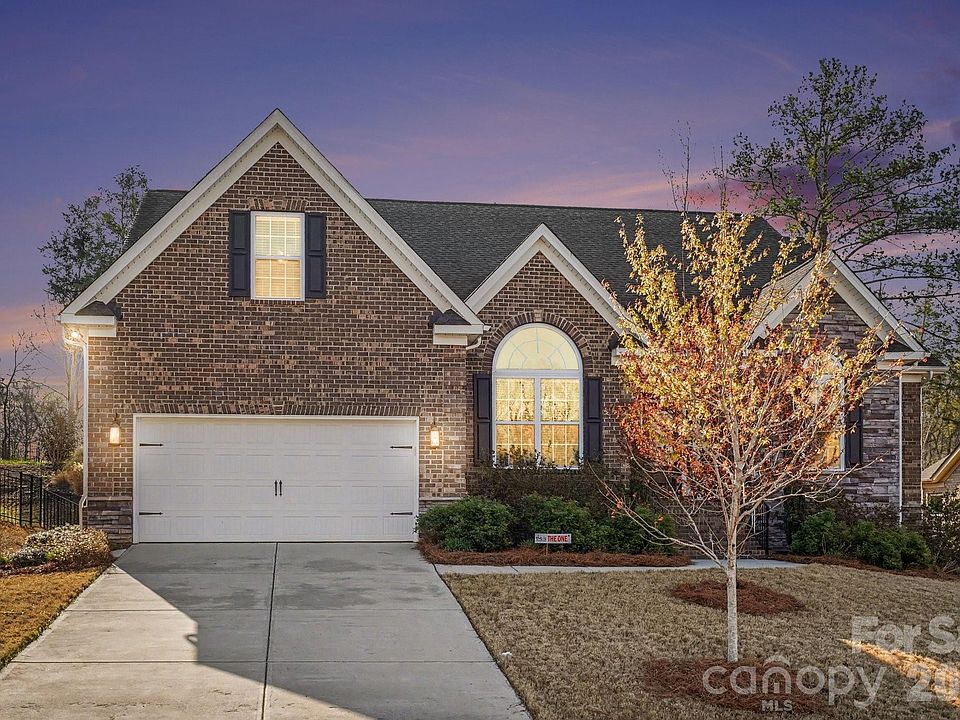 1st image of 10885 Greenvale Dr