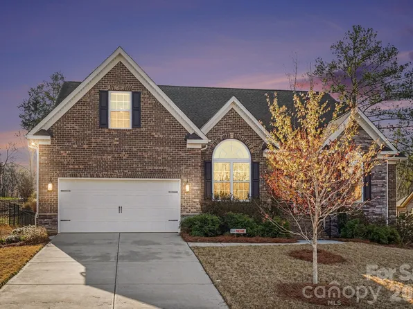 10885 Greenvale Dr, Harrisburg, NC 28075