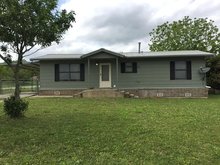 1213 Florence St — Photo 1