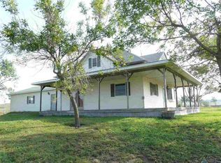 44992 274th St, Parker, SD 57053