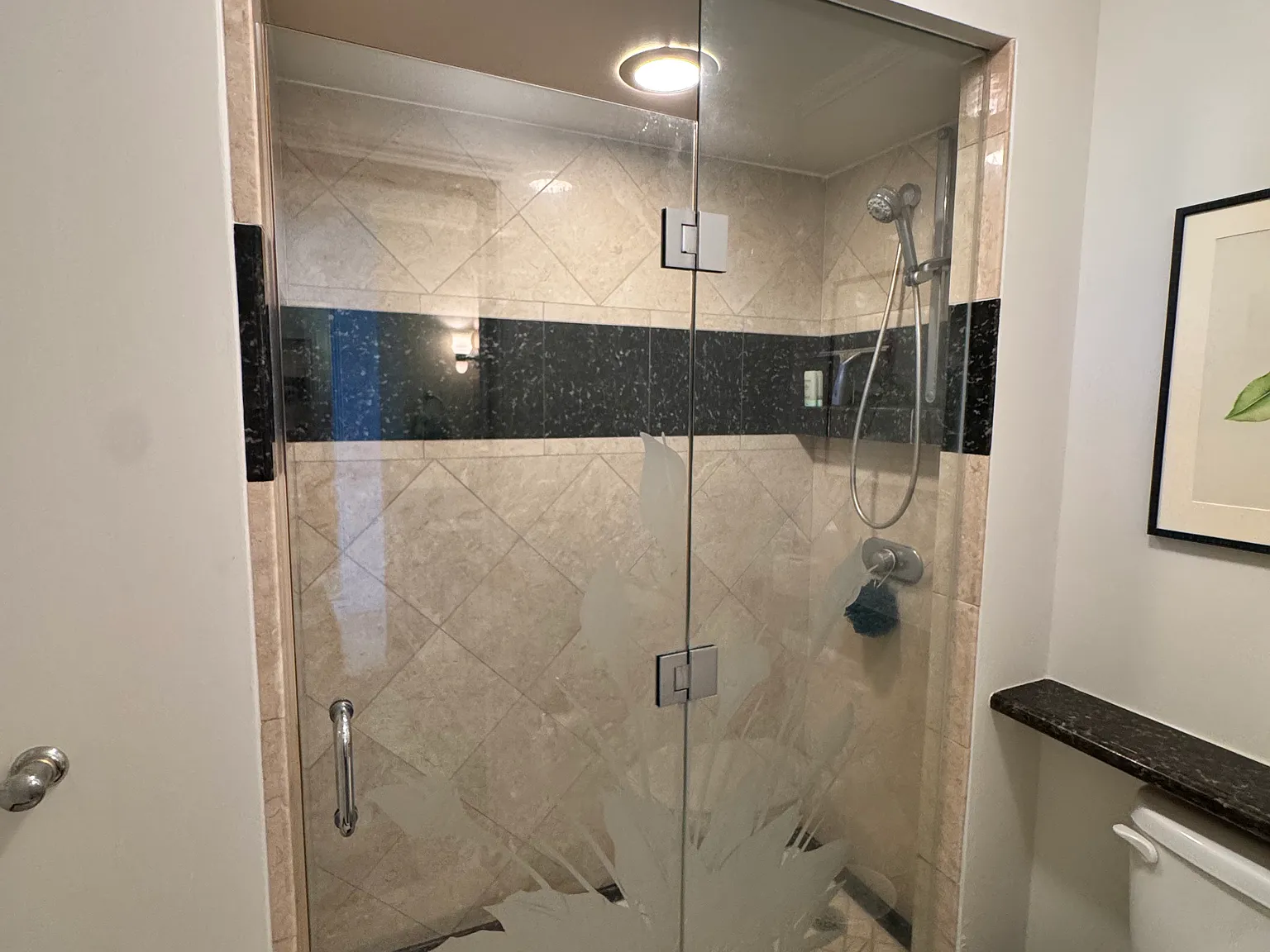 2 bed, 1402 sqft, $4,500 — Photo 3