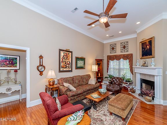 4th image of 251 Mialaquo Cir