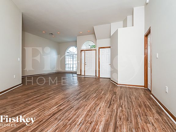 2nd image of 5349 Montserrat Dr