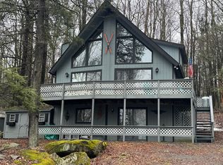 28 Roamingwood Rd, Lake Ariel, PA 18436