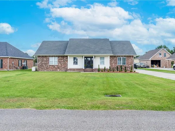 103 Bart St, Bourg, LA 70343