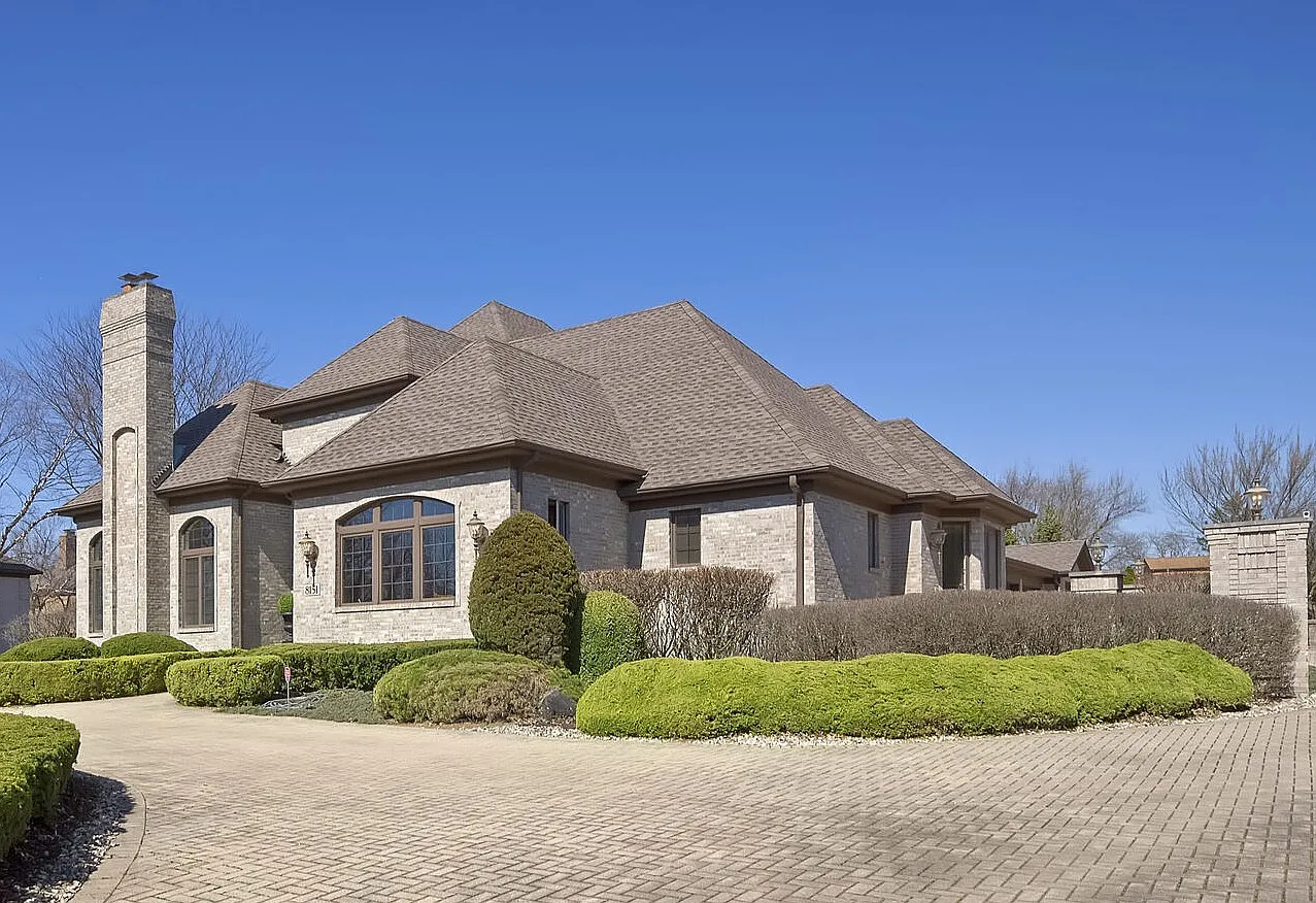 8151 Lake Ridge Dr photo 1