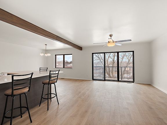 4th image of 2301 183rd St APT 401