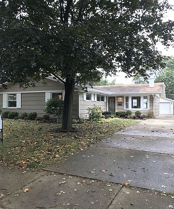 3rd image of 524 S Phelps Ave