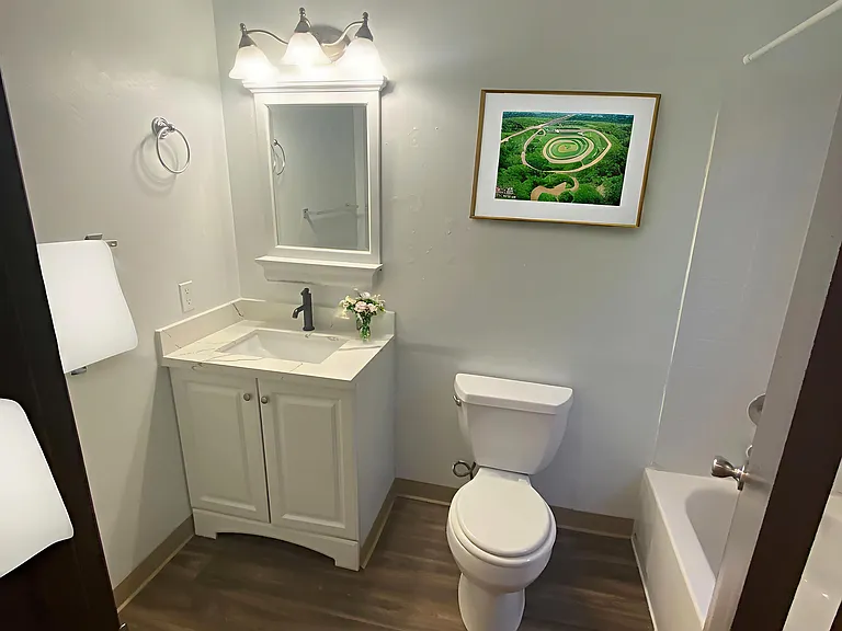 Olympic View Apartments — Photo 11