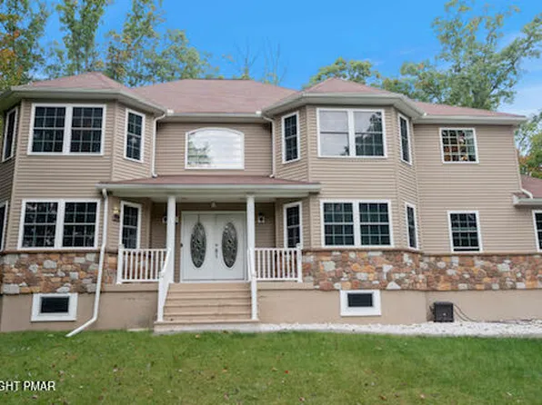 237 Footprint Rd, East Stroudsburg, PA 18302