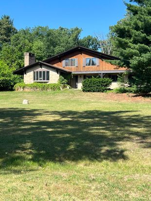 11108 N 525 E, Demotte, IN 46310