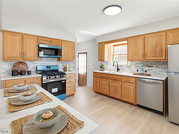 3rd image of 517 Fulmer Ave