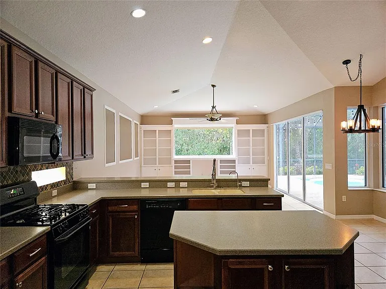12538 Cara Cara Loop — Photo 9