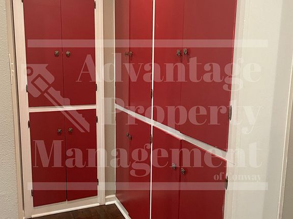 5th image of 11 Pamela Ln