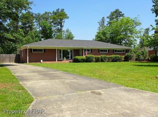6417 Whitehall Dr, Fayetteville, NC 28303