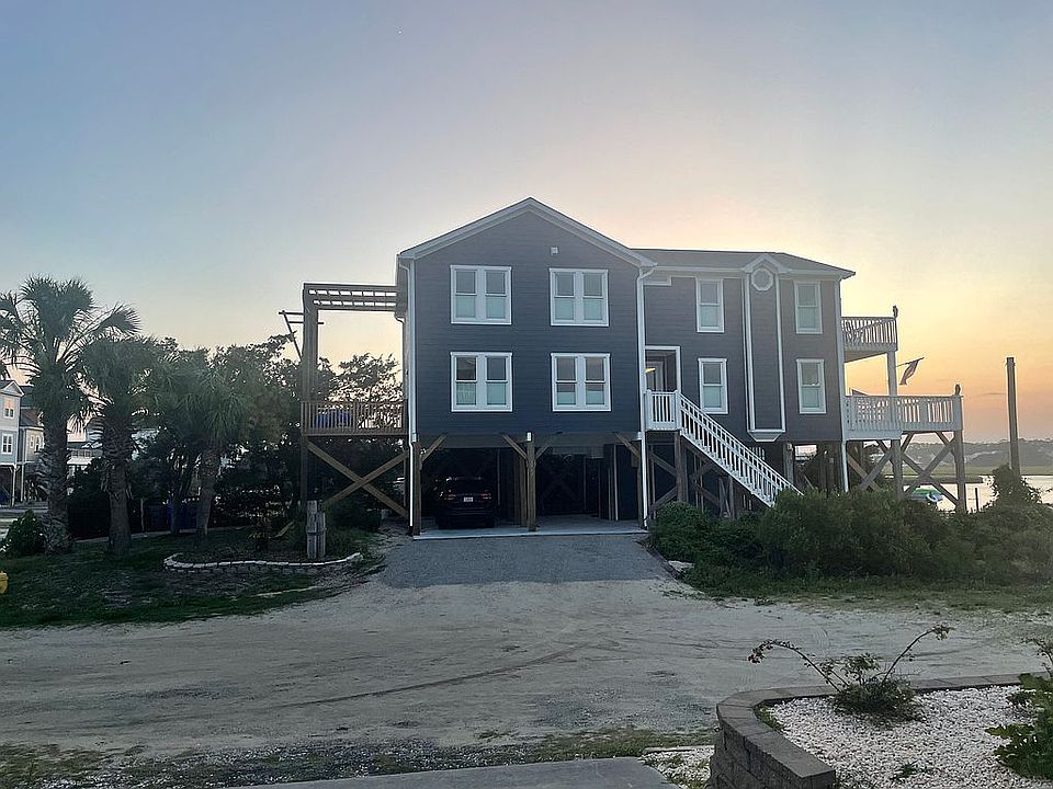 Two Seas Beach House 
