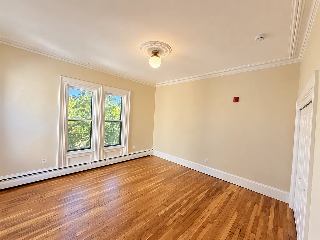 Historic Armory District 1BR | Dexter Park Views | Eat-In Kitchen | Heat + Parking Included — Photo 4